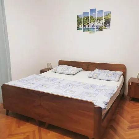 アパート Shady Terrace